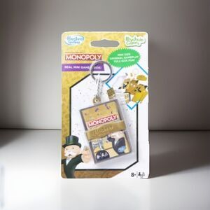 🔥Hasbro Mini Travel Size Monopoly Keychain Board Game BNWT🔥